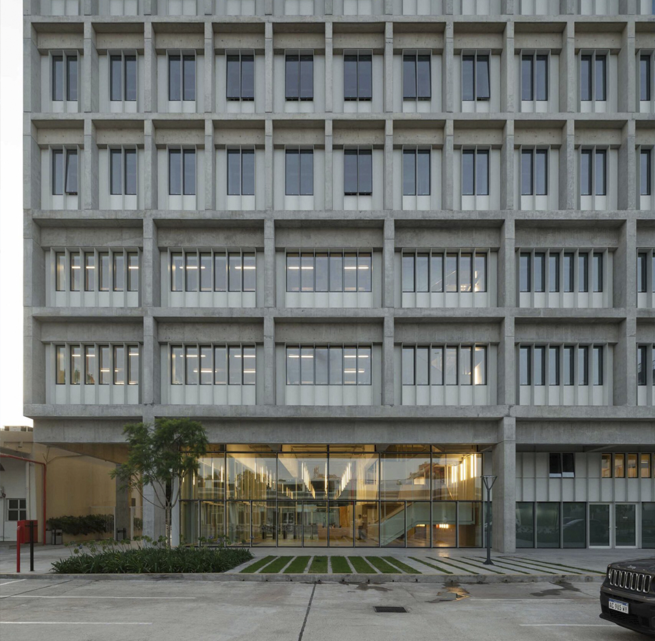 Universidad Torcuato Di Tella – Sáenz Valiente 